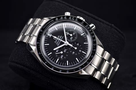 omega speedmaster legendary moonwatch price.